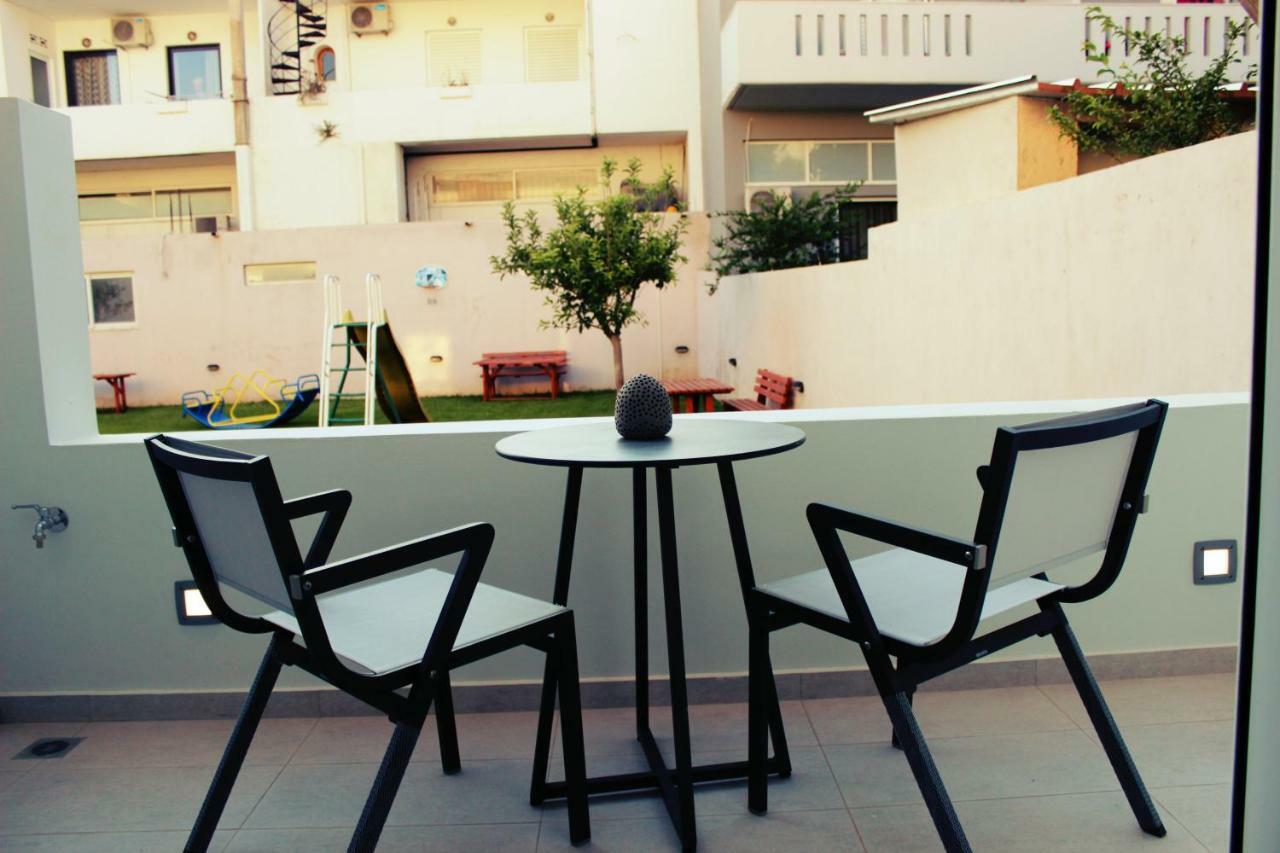 Luxury Apartments Near To The Beach プラキアス エクステリア 写真