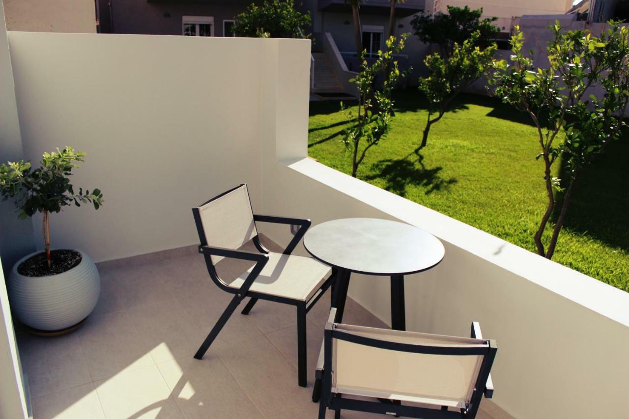 Luxury Apartments Near To The Beach プラキアス エクステリア 写真