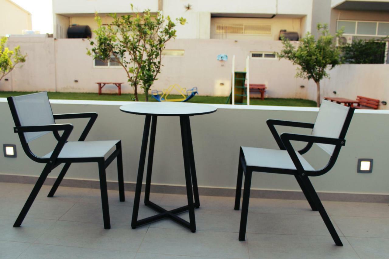 Luxury Apartments Near To The Beach プラキアス エクステリア 写真